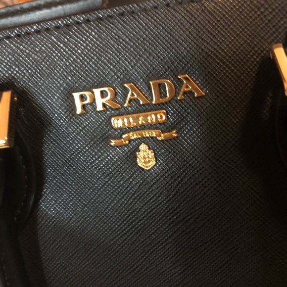 Prada handbag - Picture 2 of 5